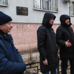 В ВОРОНЕЖЕ ОТКРЫЛИ ПАМЯТНУЮ ДОСКУ ПИСАТЕЛЮ ИВАНУ ЕВСЕЕНКО