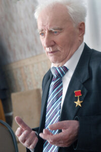 ВЕРА В ЗАВТРАШНИЙ ДЕНЬ