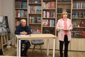 В БИБЛИОТЕКЕ ИМ. В.М. КУБАНЁВА ПРОШЛА ПРЕЗЕНТАЦИЯ КНИГИ ИВАНА ЩЁЛОКОВА «ГОРОД НА ЛУЧАХ ЗАРИ»